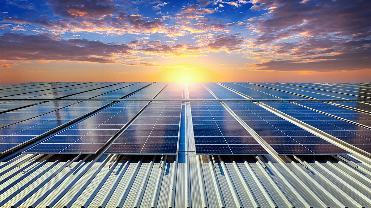 paneles solares en el techo celula solar
